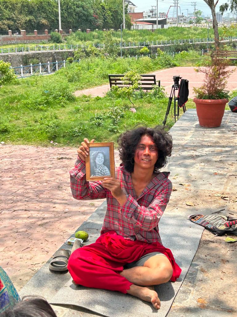 ‘मायाको मफलर’ले बाँड्यो मानवता र प्रेमको सन्देश